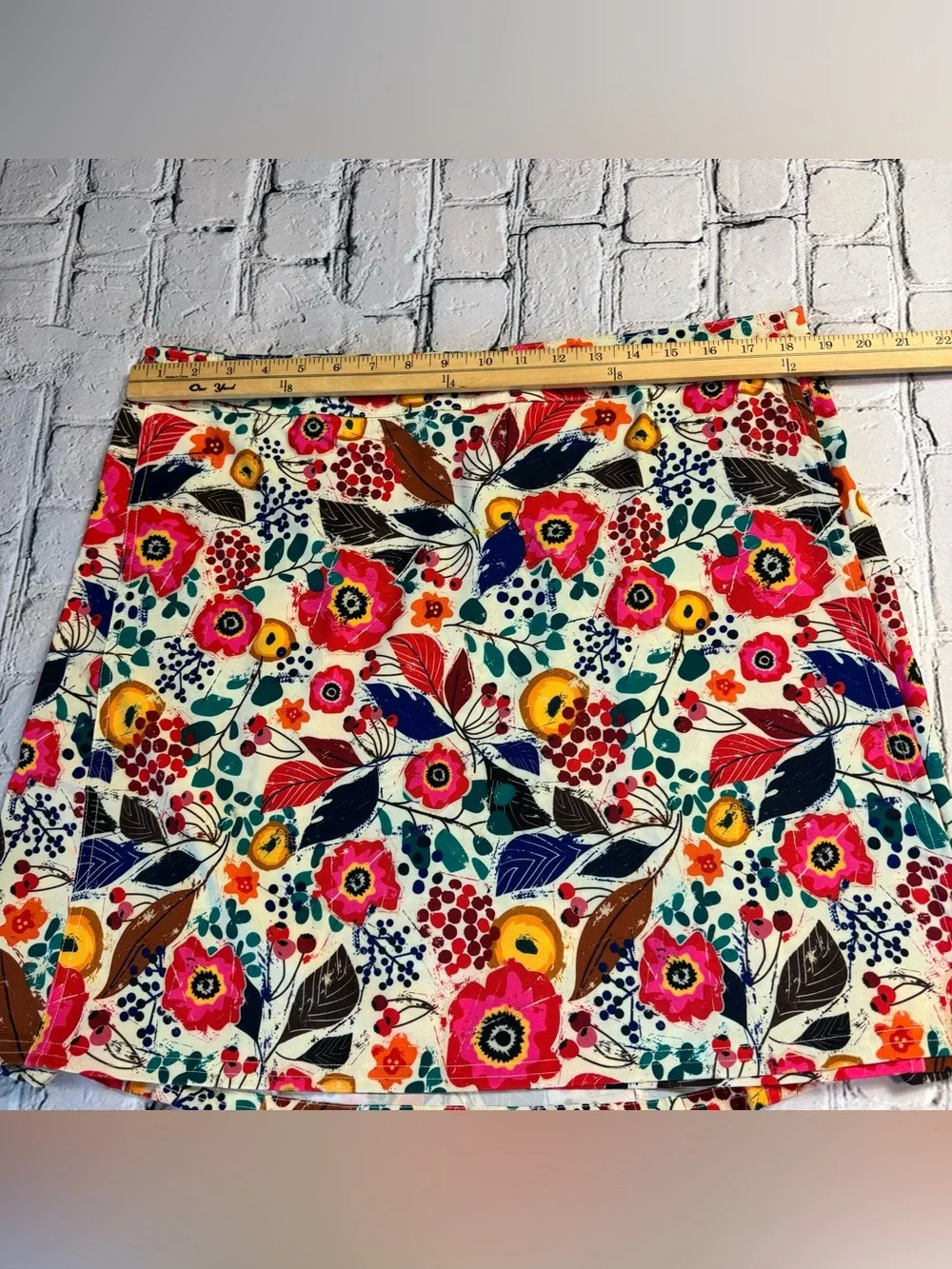 NWT Ripskirt Hawaii Botanical Multicolor Floral Mini Skirt Beachwear Size XL - Picture 6 of 8